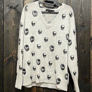 Skull Cashmere Sweater M Soft Halloween Cozy Goth Skulls